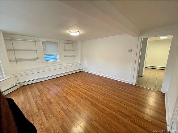 3rd image of 535 Quinnipiac Ave #1