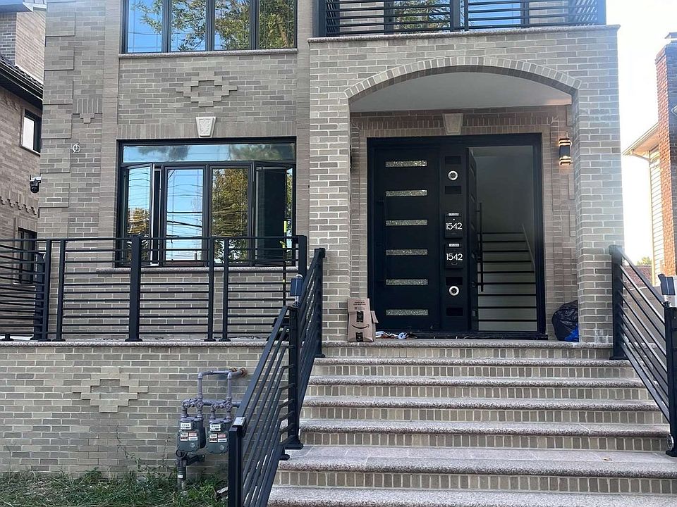 1st image of 15-42 150th Street #2FL