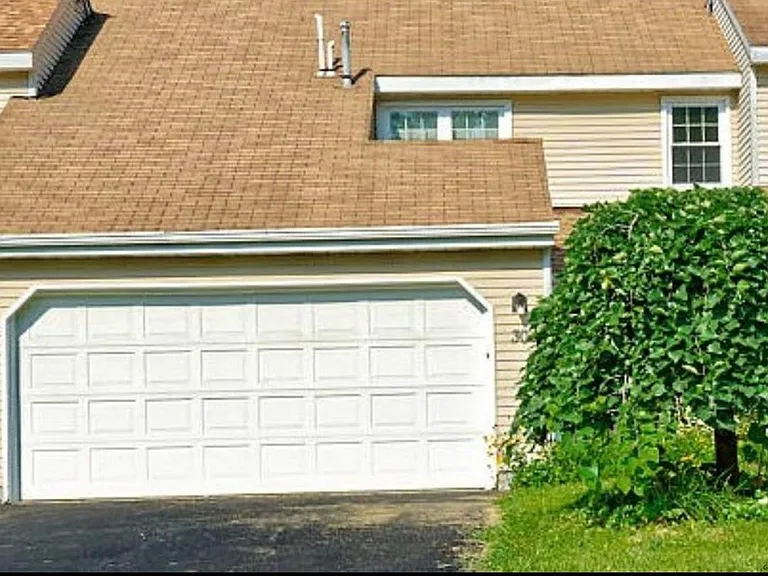 30 Grant Hill Ct — Photo 2