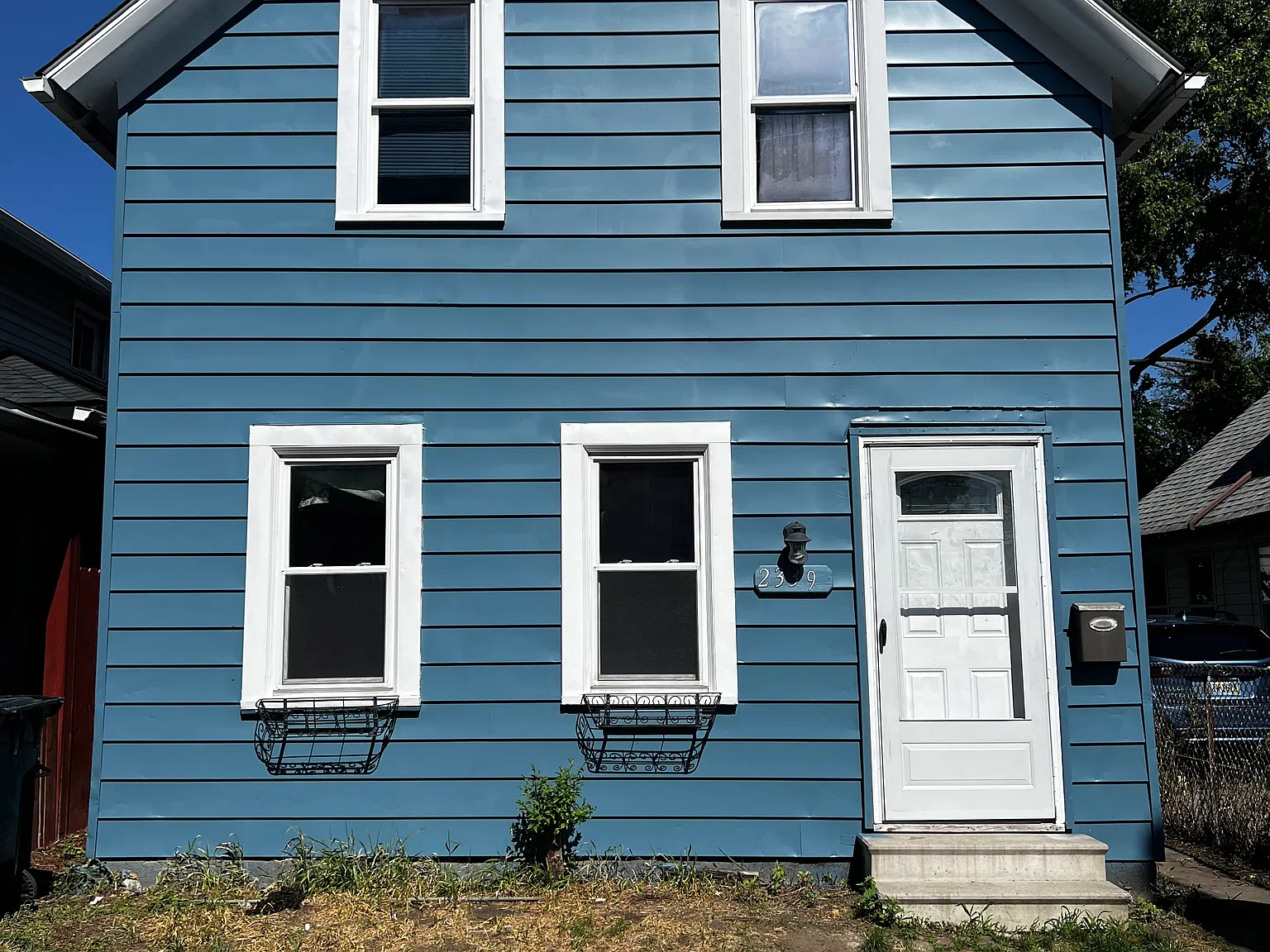 3 bed, 1100 sqft, $1,950 — Photo 2
