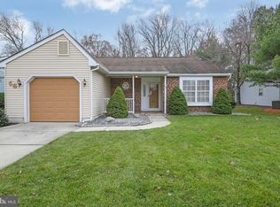 56 Lakebridge Dr, Deptford, NJ 08096