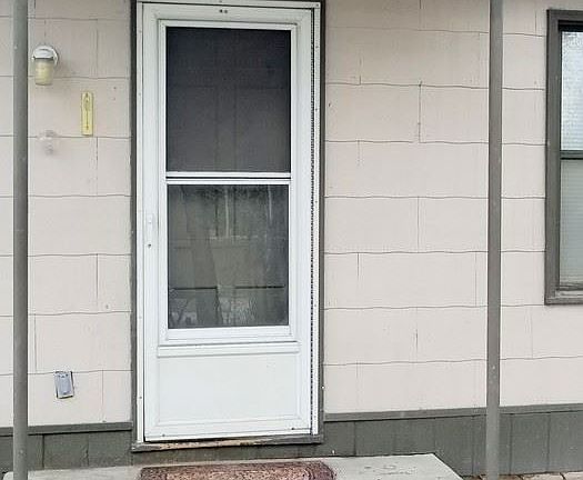2nd image of 1128 Indiana Ave