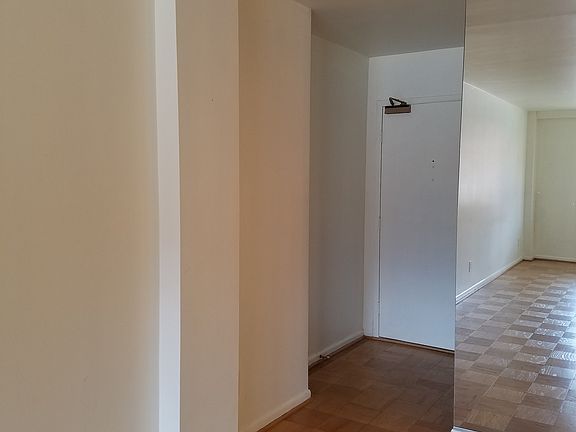 Entry way