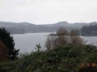 43 Northeast St, Neotsu, OR 97364