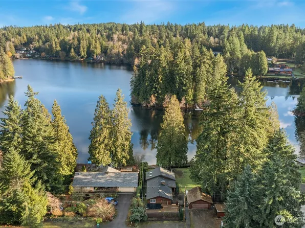 12820 Lake Avenue NW, Poulsbo, WA 98370