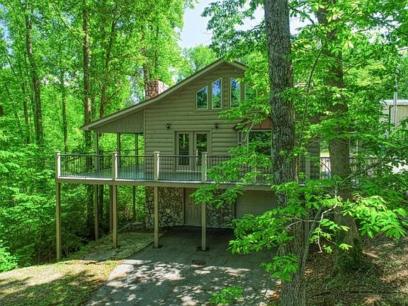 2nd image of 1301 Hillside Dr