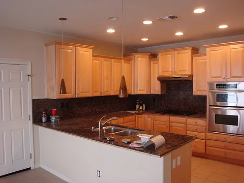 5 bed, 2041 sqft, $6,250 — Photo 4