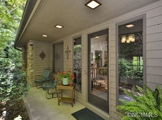 4511 Cove Loop Rd, Hendersonville, NC 28739