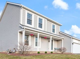 427 Stonewood Cir, Carol Stream, IL 60188