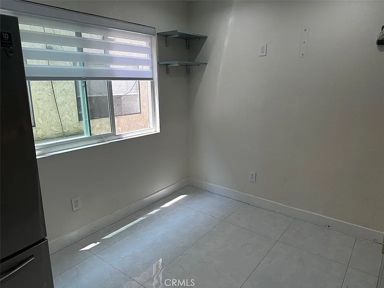 7432 Hazeltine Ave #7 — Photo 12