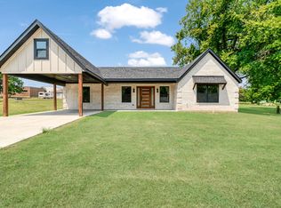 306 Sunset St, Roxton, TX 75477