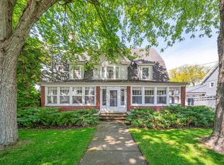 204 N West St, Earlville, IL 60518