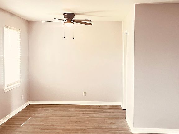2nd image of 1504 Fords Way