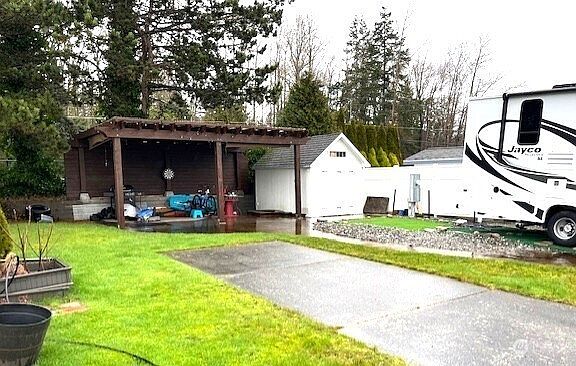 5th image of 4751 Birch Bay lynden Road #6