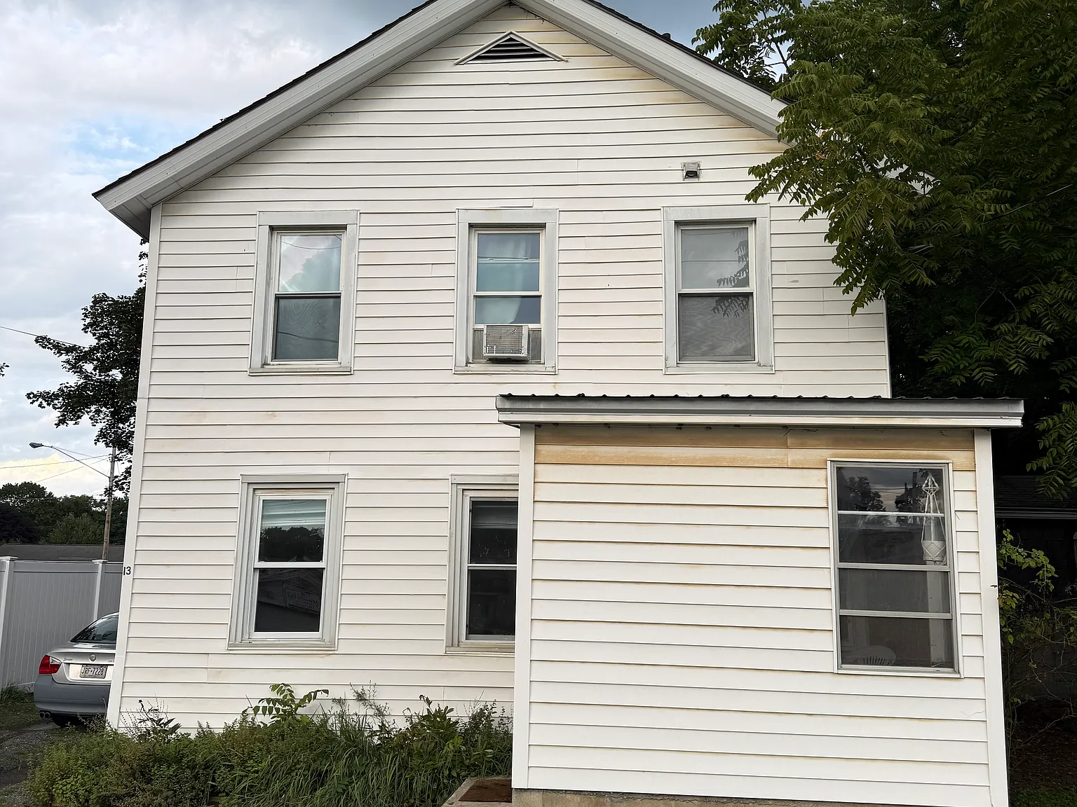 2 bed, 1400 sqft, $1,600 — Photo 1