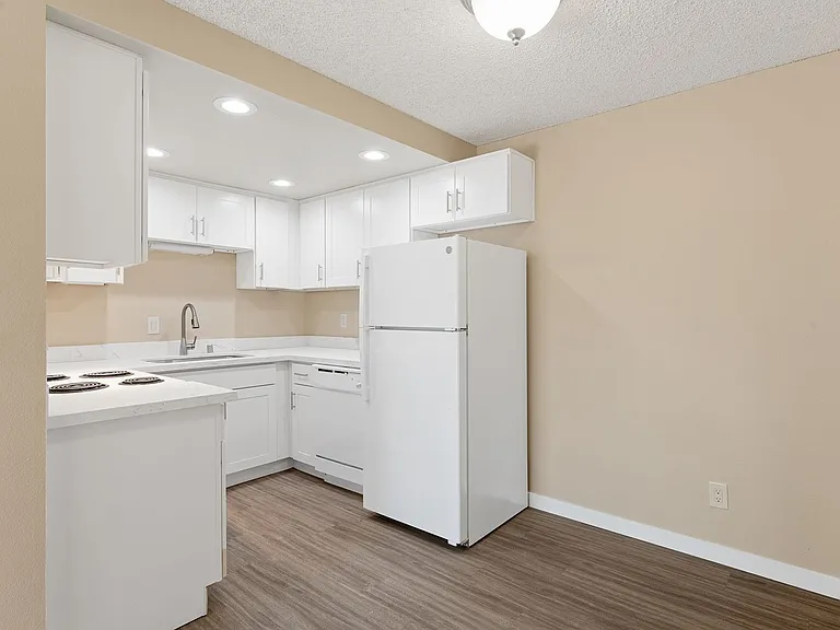 Stonebridge Apartments — Photo 61