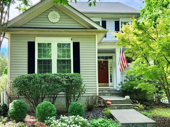 20305 Vermeer St, Ashburn, VA 20147
