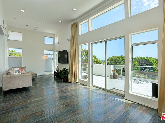 5th image of 8703 W West Knoll Dr Unit 301