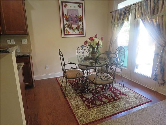 3rd image of 1418 Scenic Pines Dr