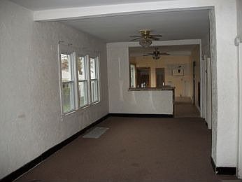 2nd image of 545 E 92nd St