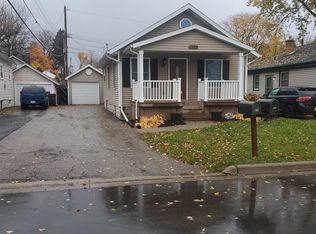 212 Hungerford St, Lansing, MI 48917