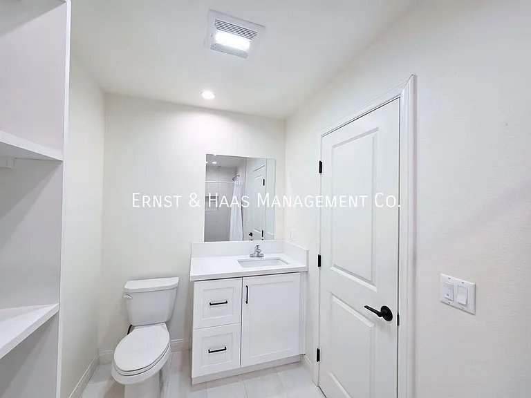 321 Chestnut Ave #1 — Photo 11