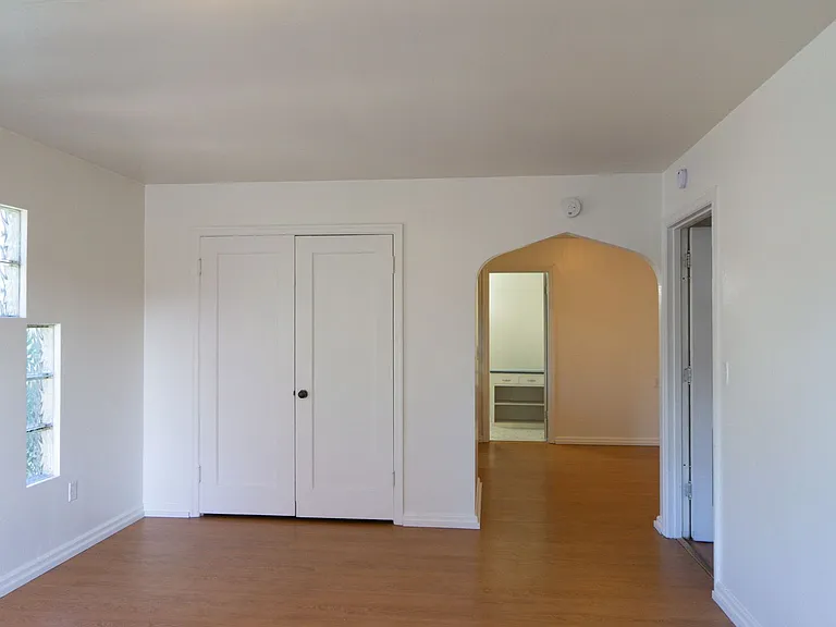 The Interurban Apartments — Photo 7