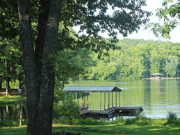 5th image of 247 Scenic Dr