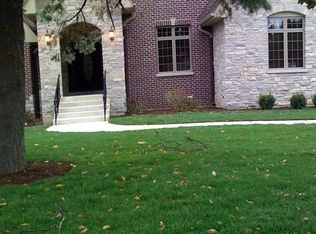2757 Porter Ct, Glenview, IL 60026