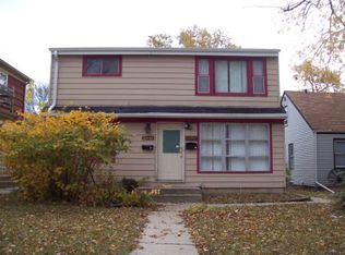 5516 N Hopkins St, Milwaukee, WI 53209
