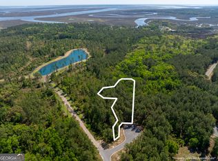 221 Clam Crk, Waverly, GA 31565