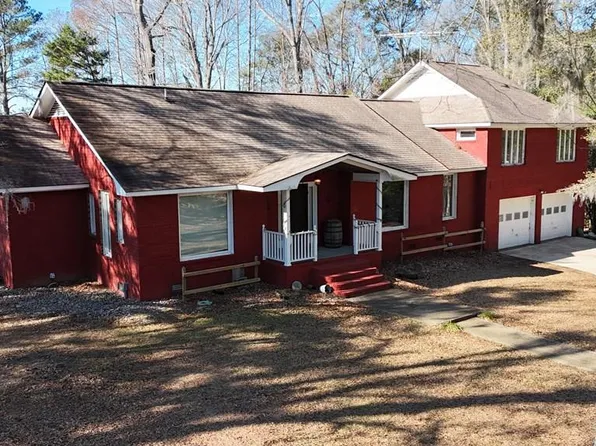 3270 Princess Pond Rd, Summerton, SC 29148
