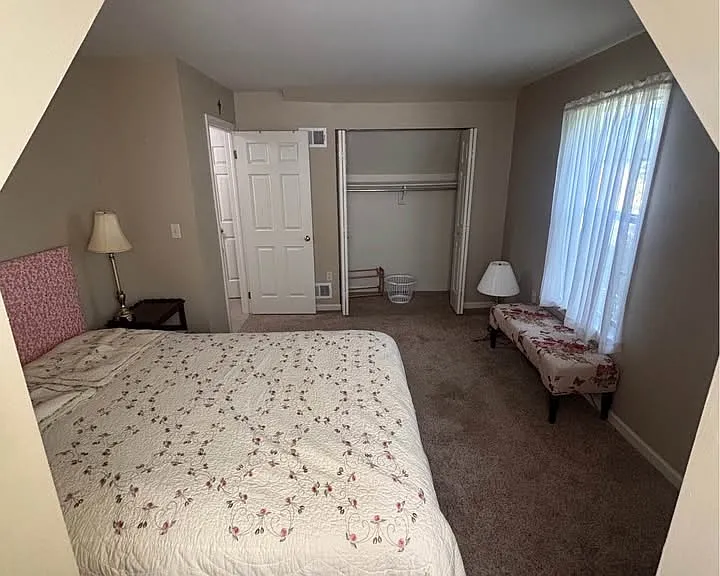 40 Carriage House Dr — Photo 9