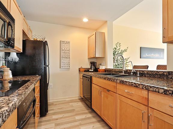 4th image of 300 W 11th Ave Unit 4D