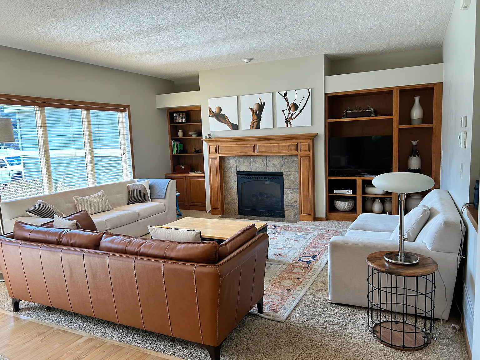 11826 S Lake Boulevard NE — Photo 2