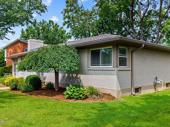 3rd image of 3123 Sunny Ln
