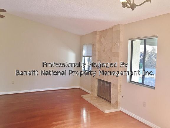 4th image of 29350 Crown Point Ct