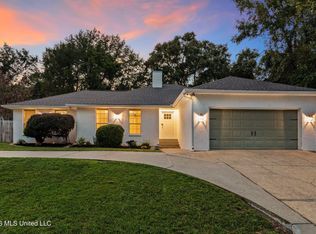 6682 Ahekolo Cir, Diamondhead, MS 39525