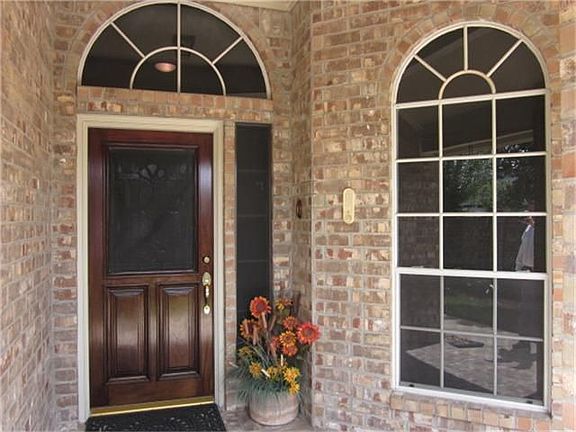 3rd image of 3802 Berkley Park Ct