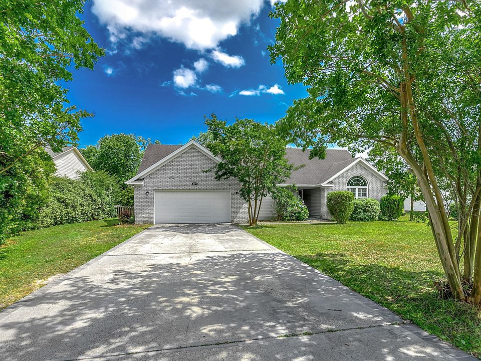 1st image of 109 Furman Cir