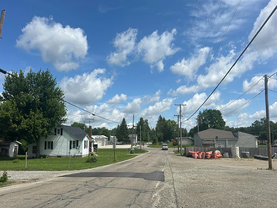 2nd image of 71 Quaker Trace Rd