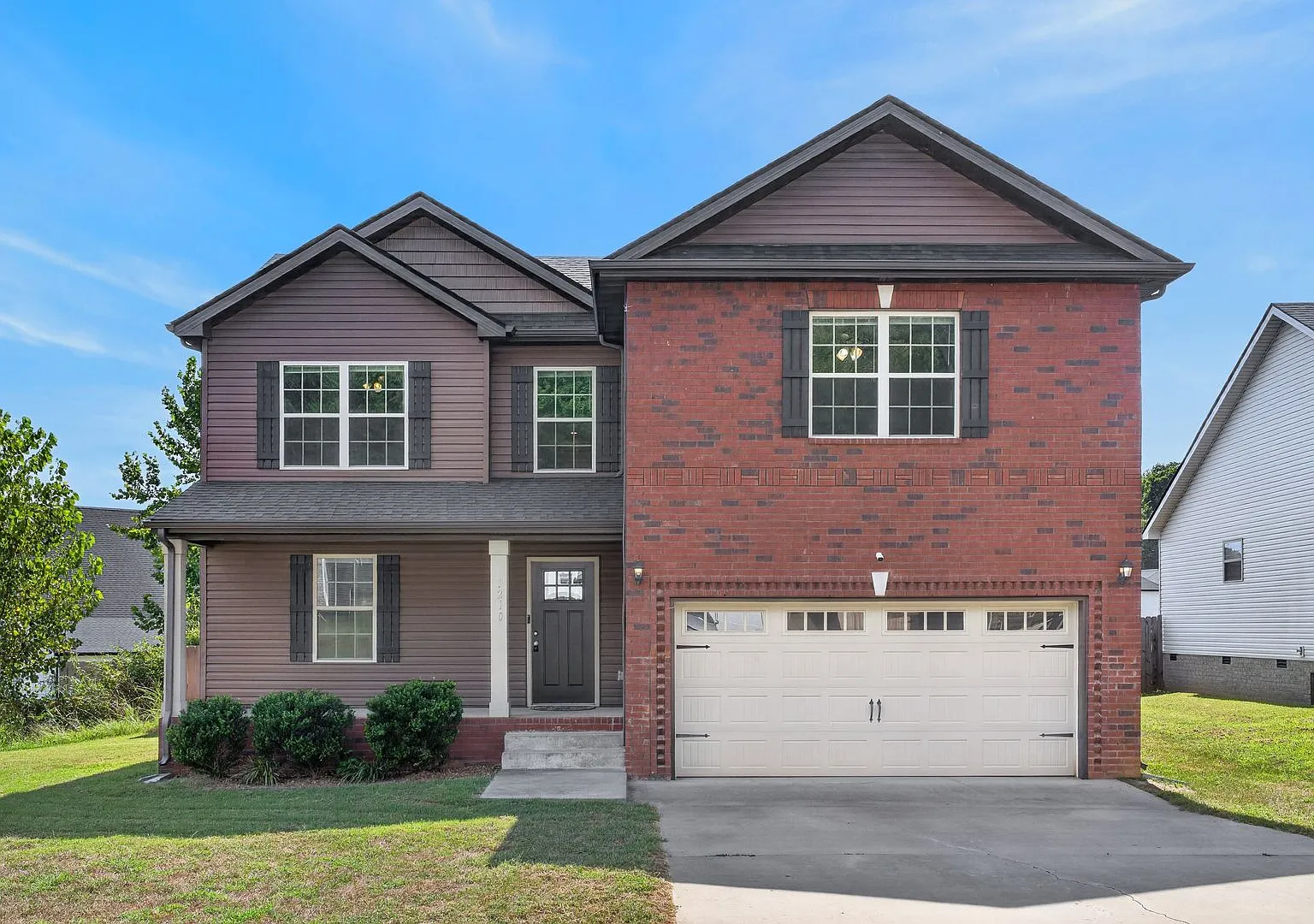 3 Bedroom Pet Friendly Home For Rent Near Exit 1 — Photo 1