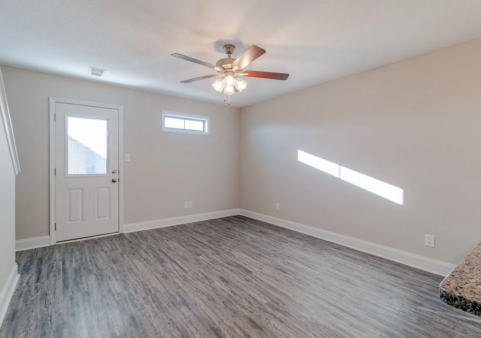 1000-506 Henry Place Blvd (For Rent) — Photo 4