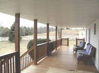 2980 Creekview Dr, Gallipolis, OH 45631