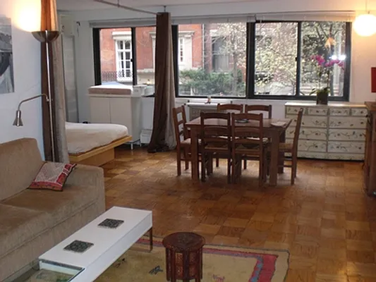 Rented by Akam Sales and Brokerage | media 1