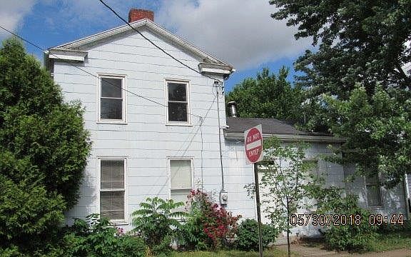 2nd image of 108 E Main St