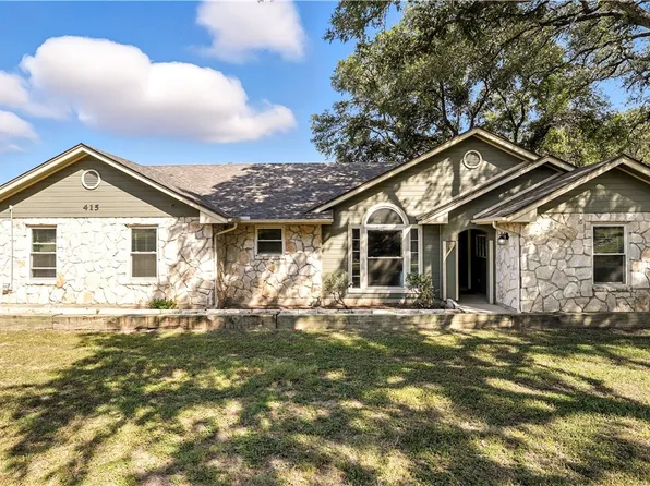 415 Lazy Ln, San Marcos, TX 78666