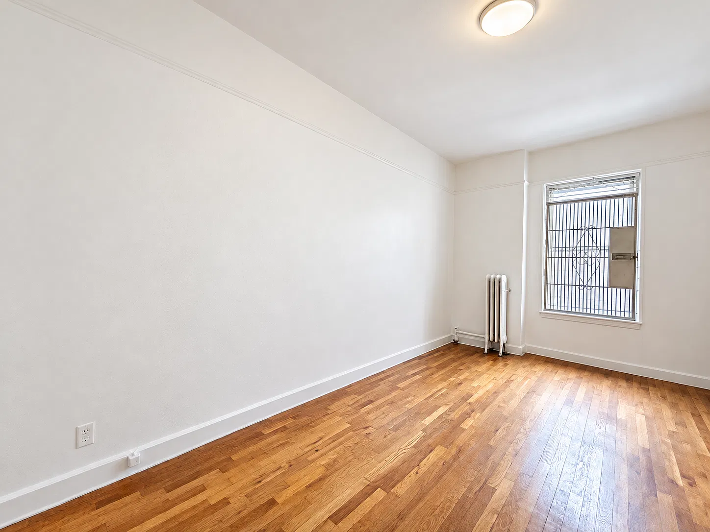 936 West End Avenue — Photo 2
