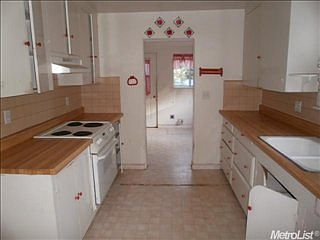 3rd image of 4145 2nd St