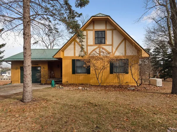 9150 Diane St, Pigeon, MI 48755